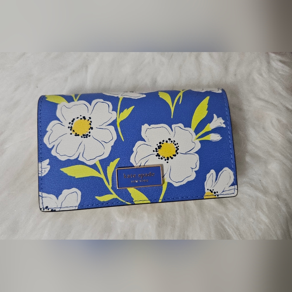 Kate Spade Blue and White Floral Wallet